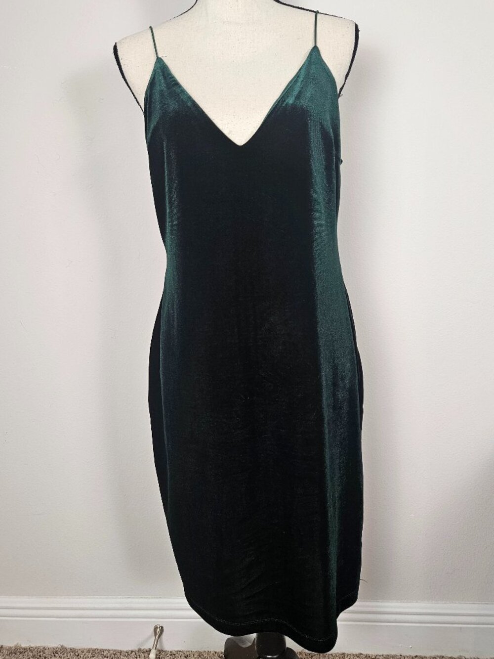 B. Smart Green Velvet V-Neck Strappy Slip Sheath Knee-Length Dress XL